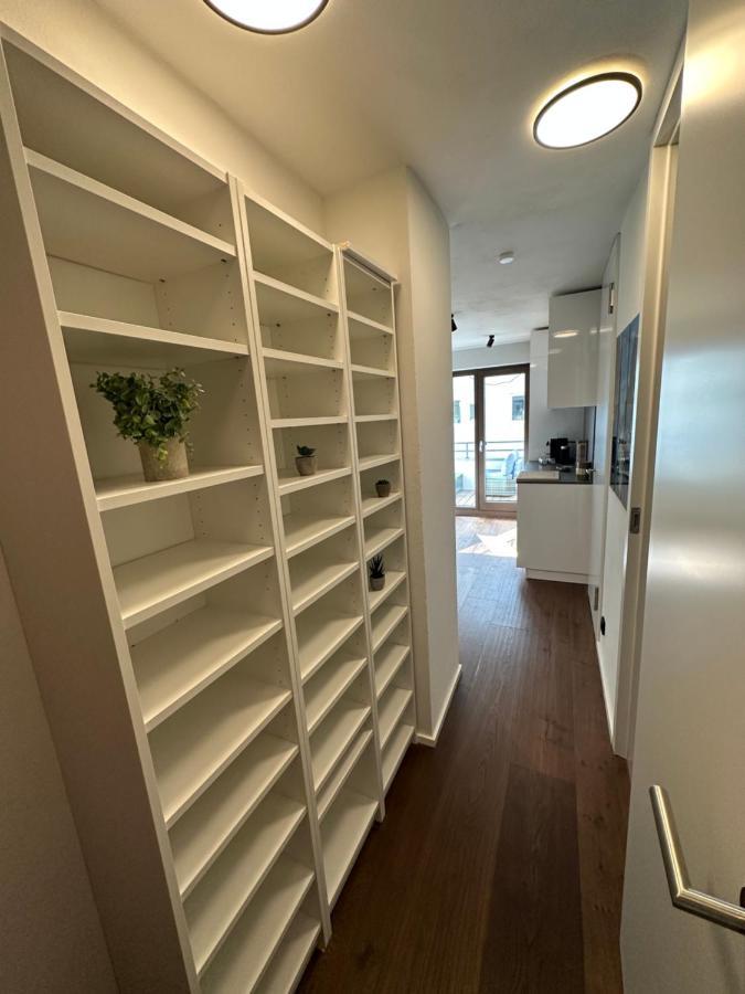 City Living Apartment *